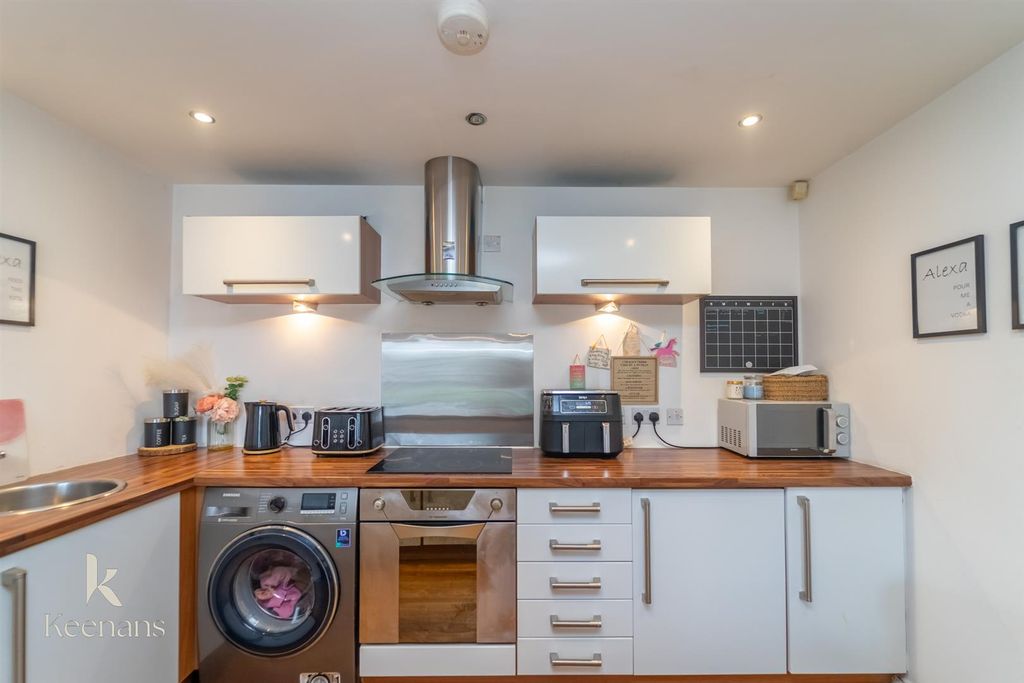 Additional image 14 of 2 bed flat for saleDellar Street, Rochdale OL12
