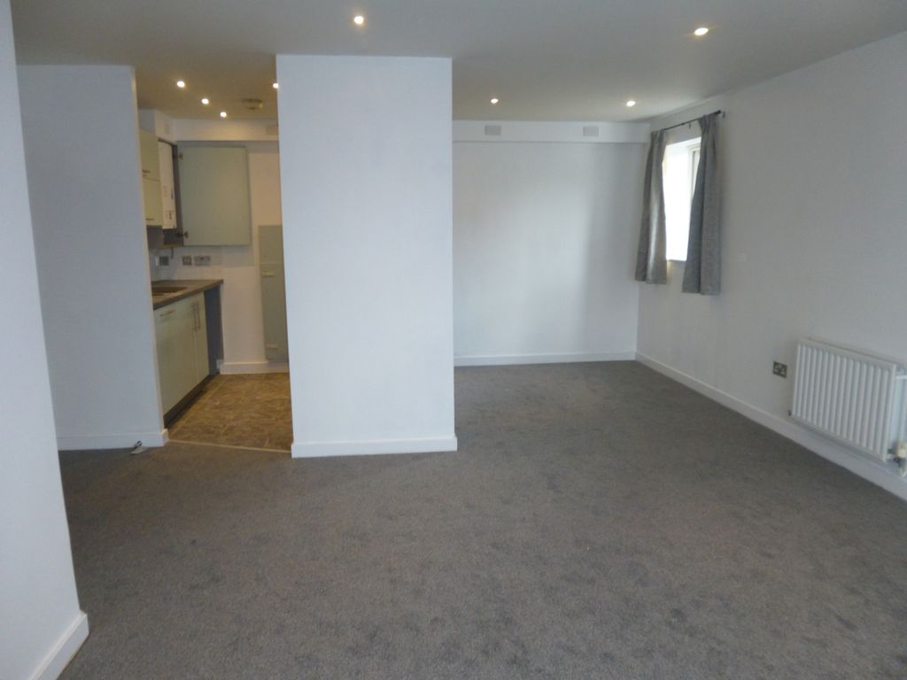 Property photo 3 of 10 Gallery