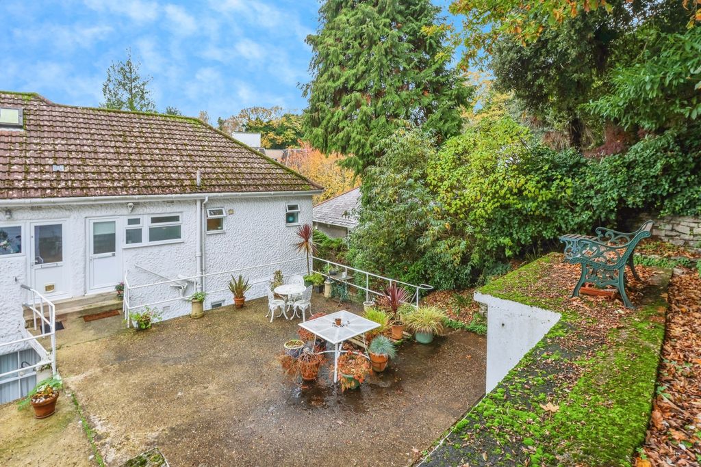 Property photo 3 of 8