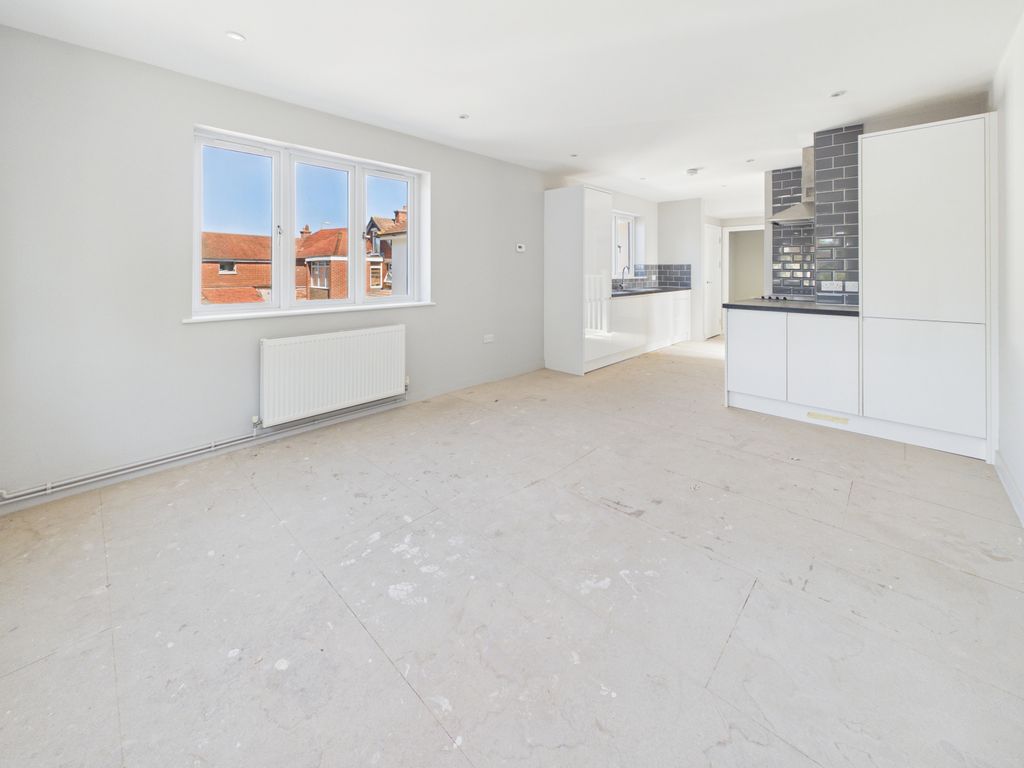 Property photo 3 of 11 Gallery