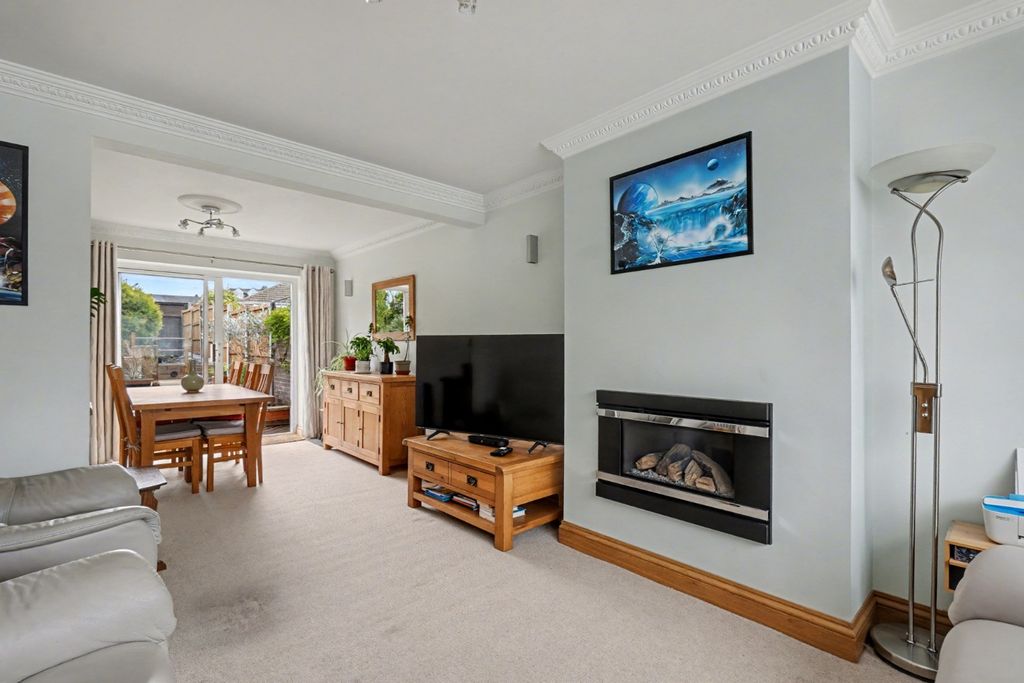 Property photo 3 of 21 1713038