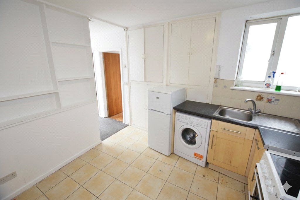 Property photo 2 of 7 Picture No. 32