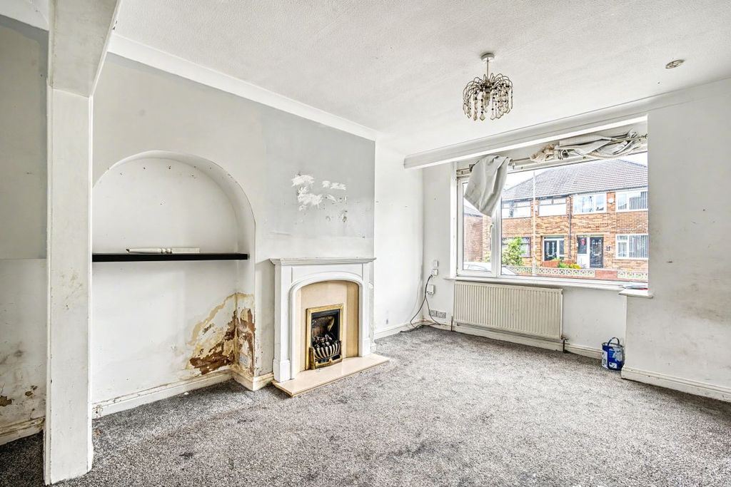 Property photo 2 of 19