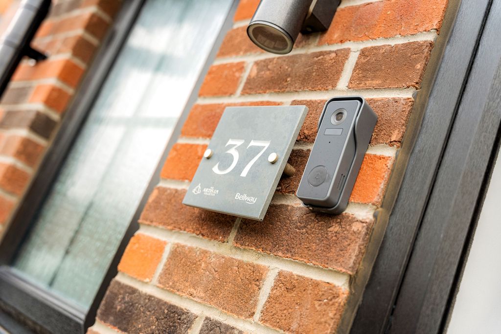 Property photo 2 of 32 Photograph 25