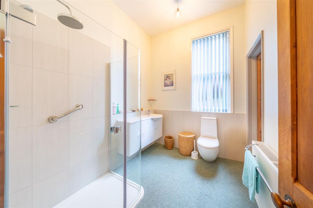 Additional image 10 of 2 bed flat for saleCavendish Road East, The Park NG7