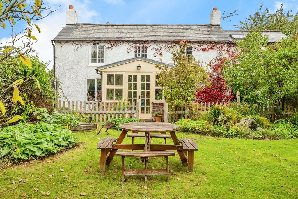 Property photo 1 of 34