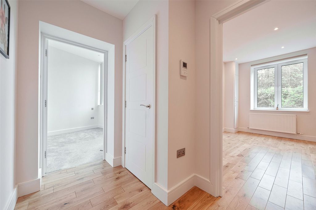 Property photo 2 of 9 Picture No. 04