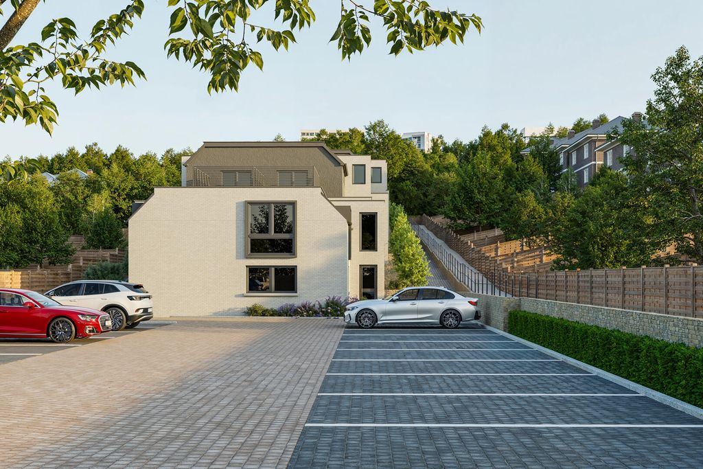Property photo 1 of 6 Front (Exterior)