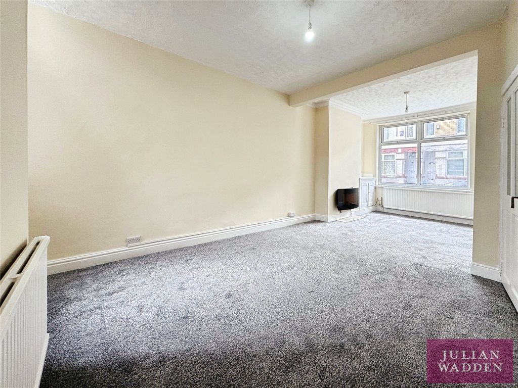 Property photo 3 of 14 Picture No. 05