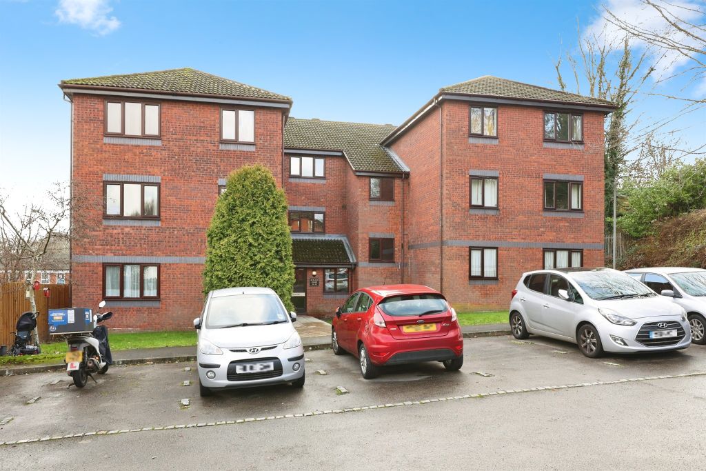 Property photo 1 of 8