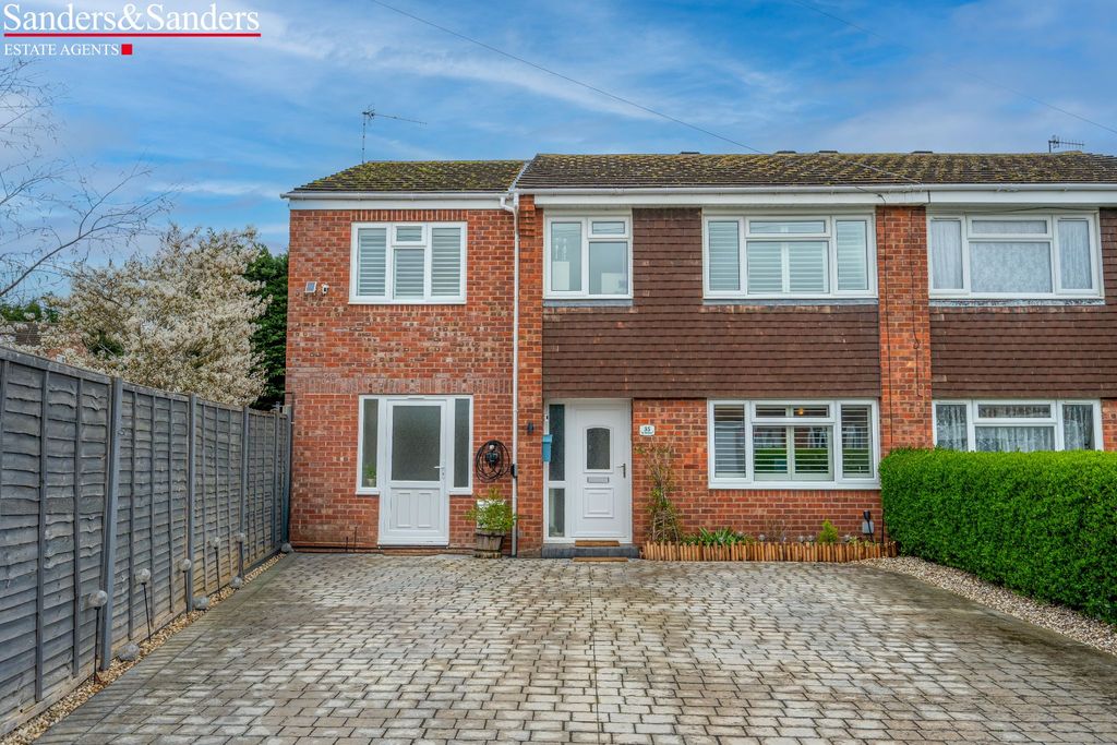 Property photo 1 of 28 Photograph 1