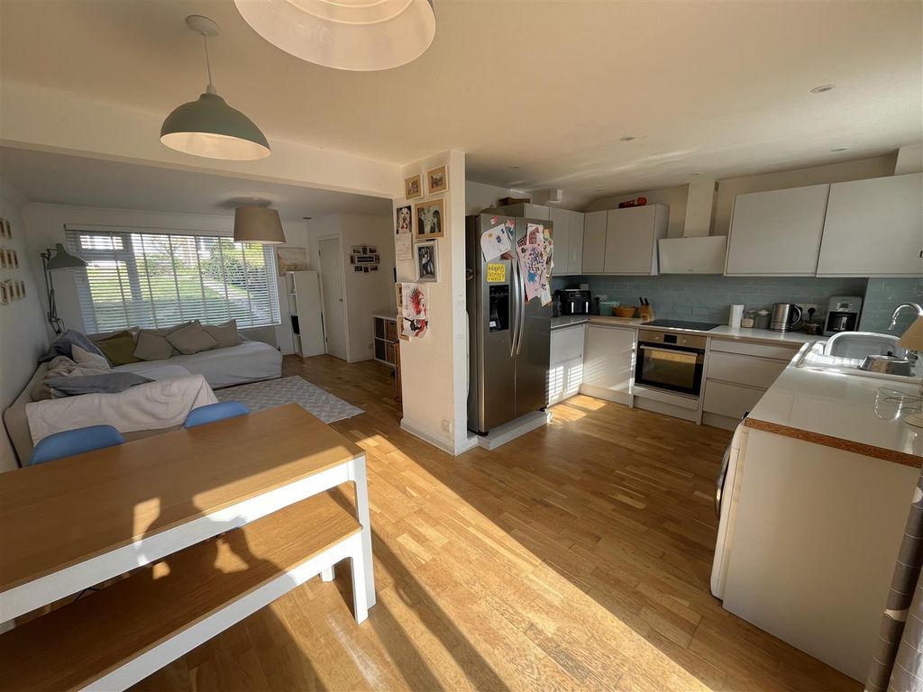 Property photo 2 of 16 Img_0420.Jpg