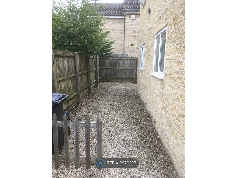 Property photo 3 of 9