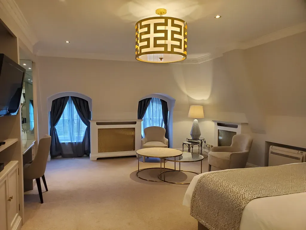 Property photo 3 of 11