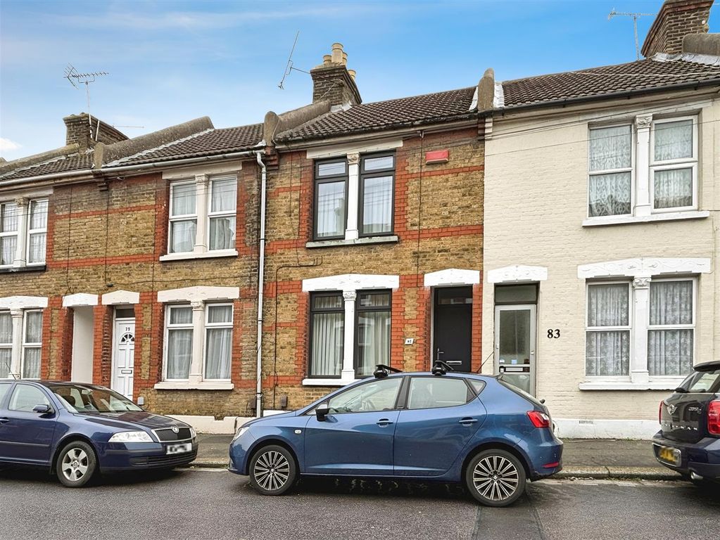 Property photo 1 of 18 Catherine Street