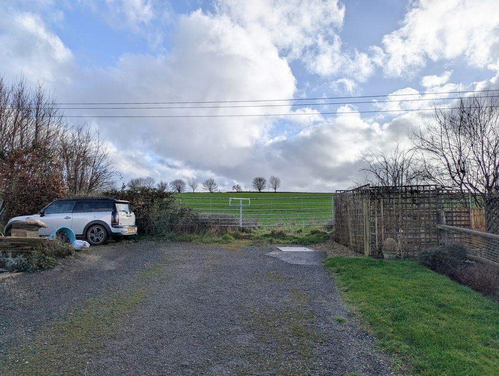 Property photo 2 of 3 Photo 2