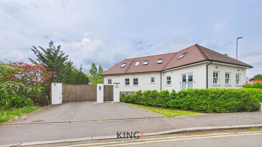 Additional image 18 of 2 bed flat for saleBell Lane, Brookmans Park AL9