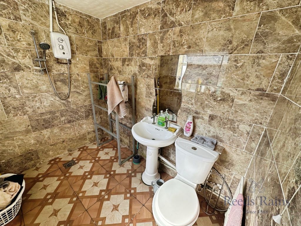 Property photo 3 of 7 Wet Room