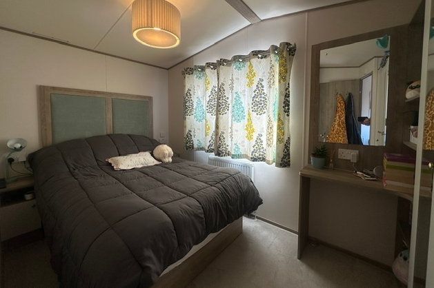 Property photo 3 of 7 Main Bedroom Inside Abi St David 3 Bedroom Holiday Home