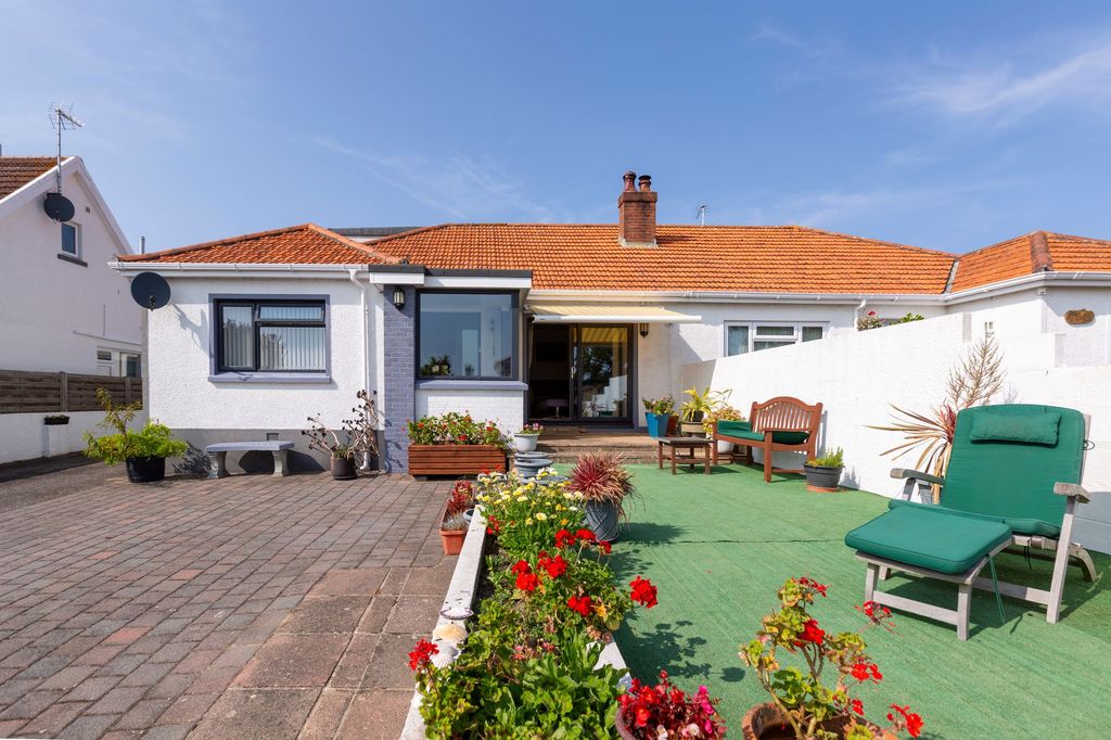 Property photo 1 of 56