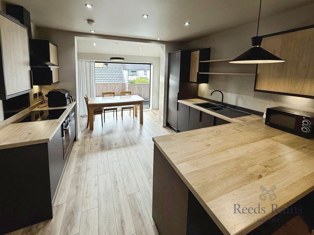 Property photo 3 of 24 Picture No. 21