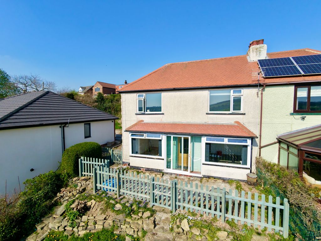 Property photo 1 of 15 External