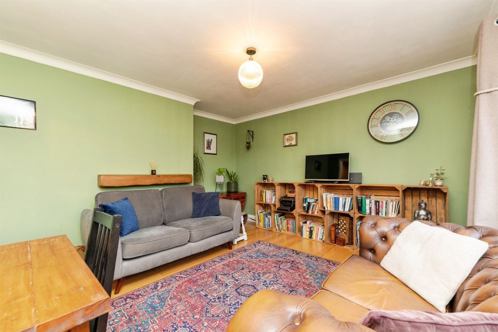 Property photo 3 of 16