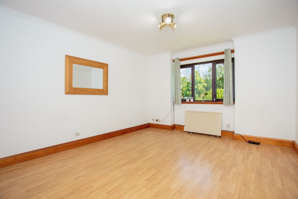 Property photo 2 of 18 Living Room