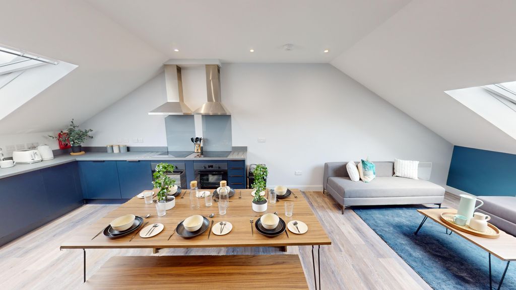 Property photo 2 of 17 Dining