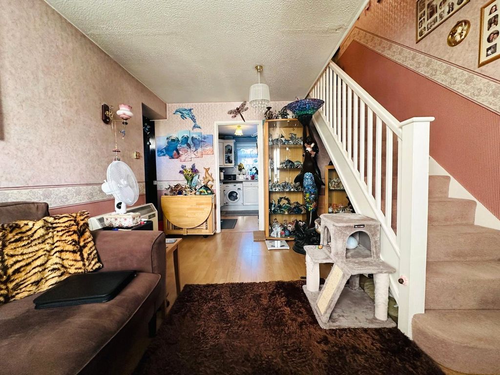 Property photo 2 of 13 Picture 2