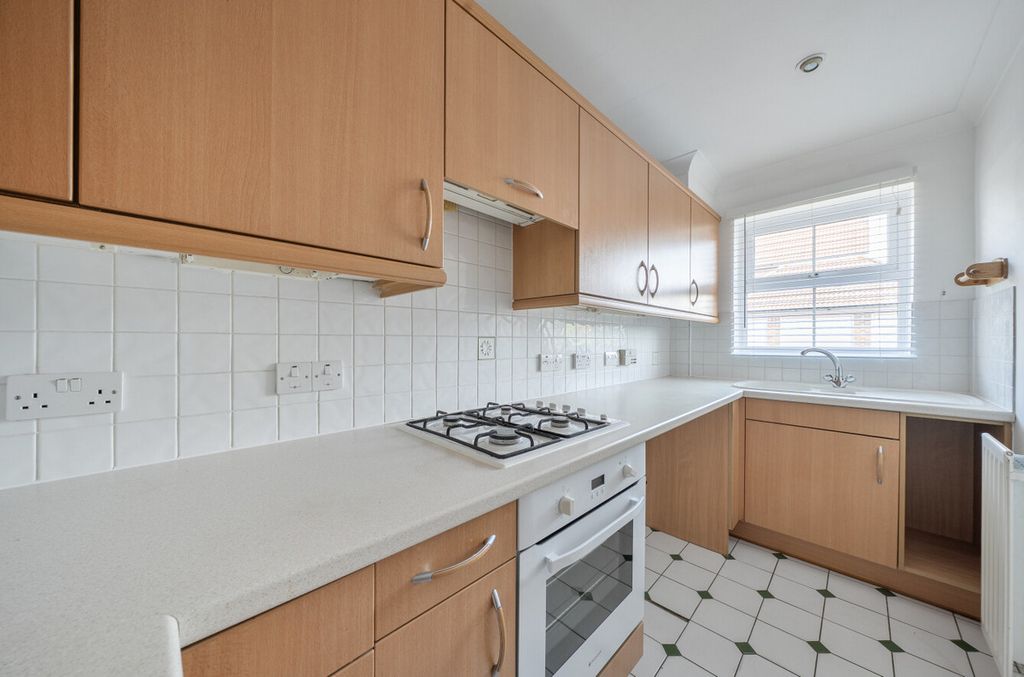 Property photo 3 of 13