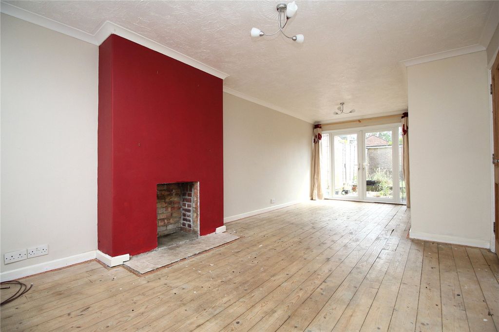 Property photo 2 of 10 Picture No. 08