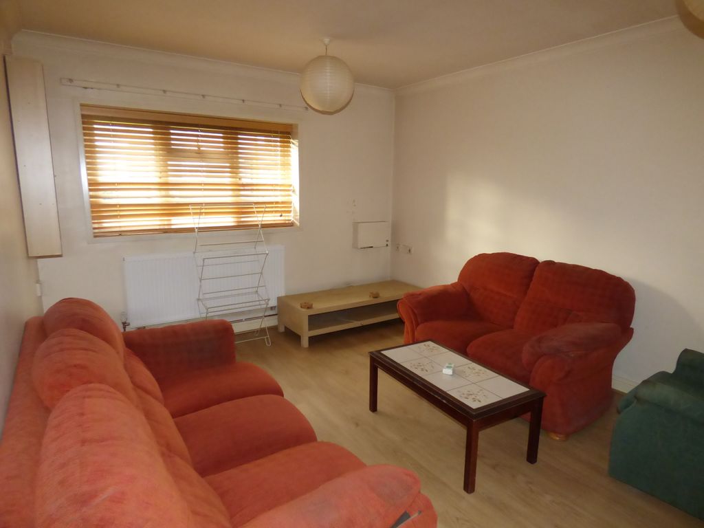 Property photo 3 of 5