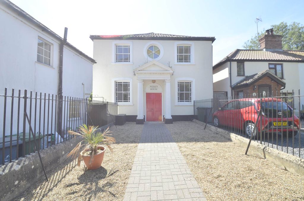 Property photo 1 of 15