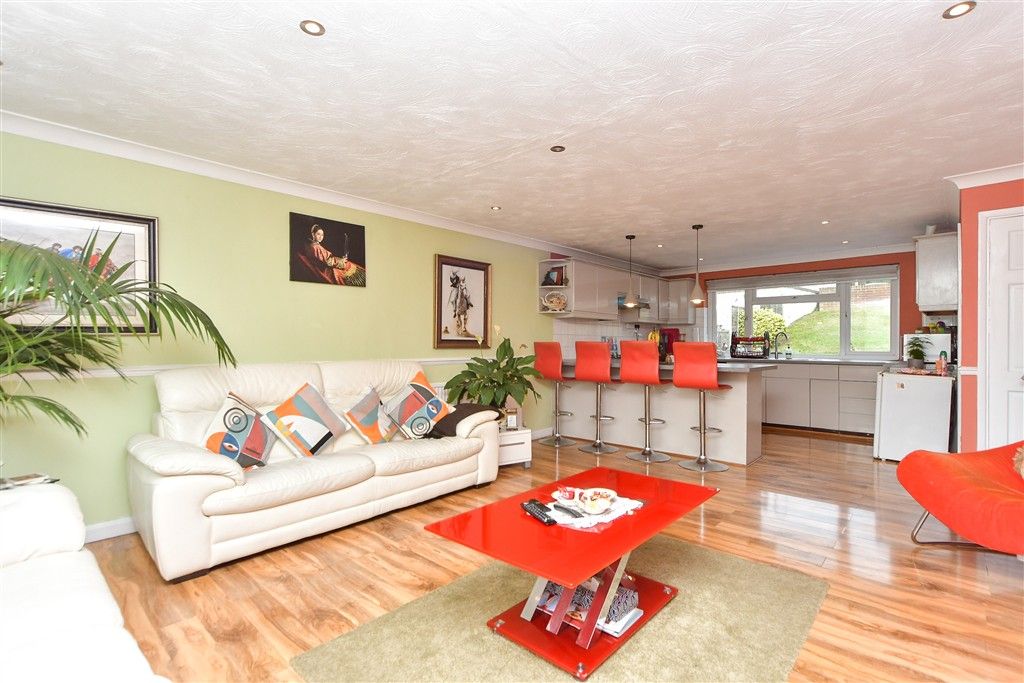 Property photo 2 of 11 Kitchen/ Living Area