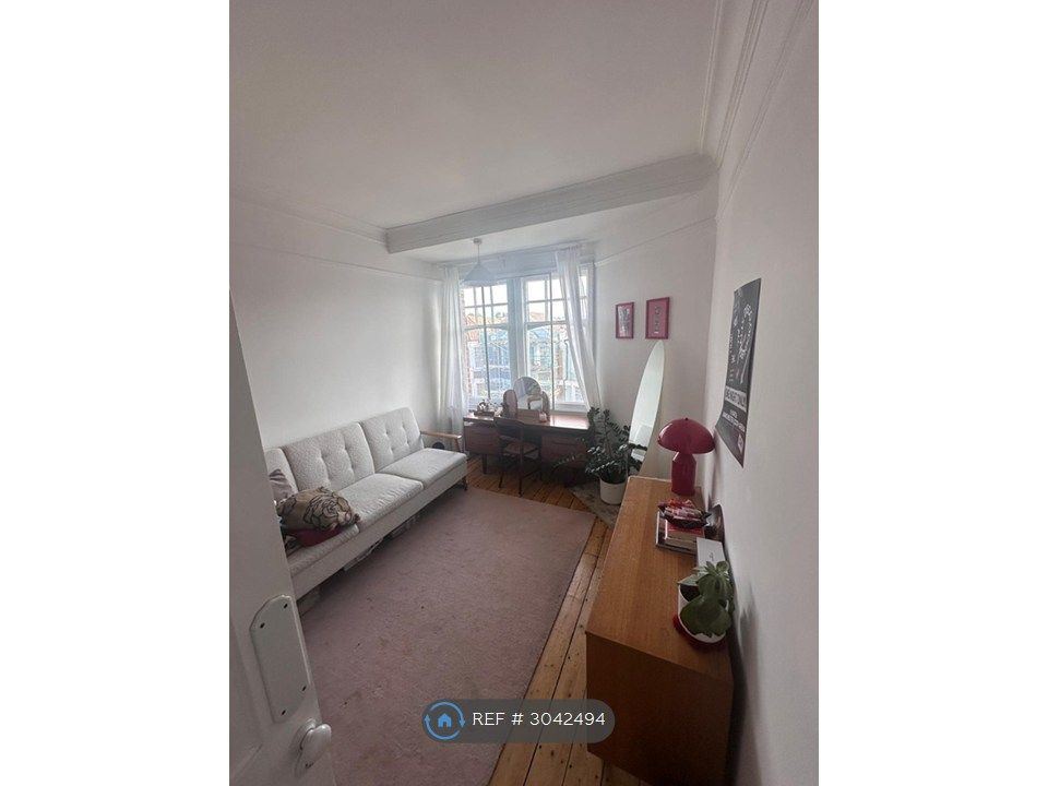 Property photo 2 of 15 Bedroom 2