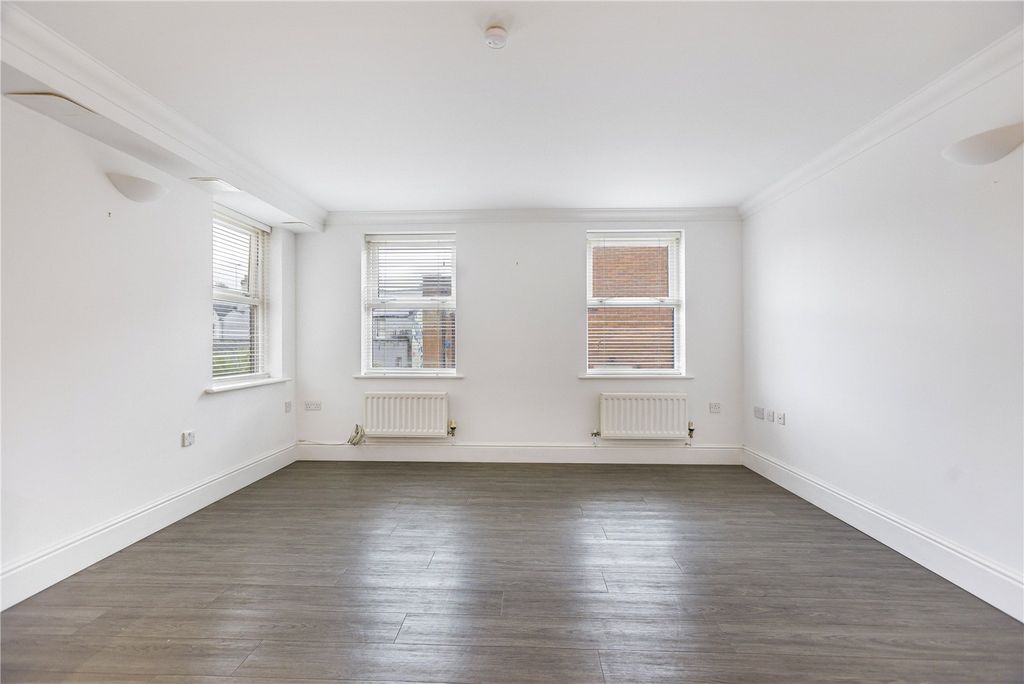 Property photo 2 of 12 Picture No. 07