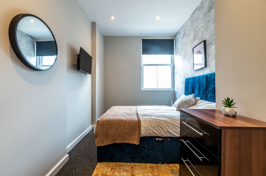 Property photo 2 of 11 The Maze Apt 3-007