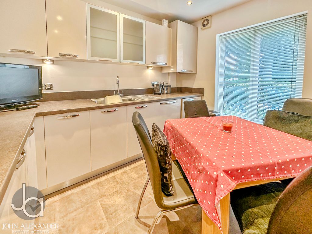 Property photo 3 of 23 3