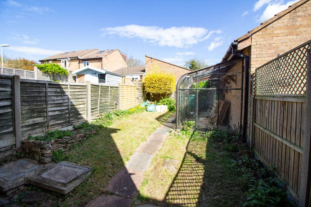 Property photo 2 of 11