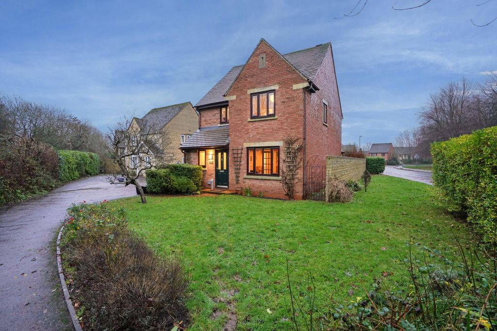 Property photo 3 of 18 Front Elevation