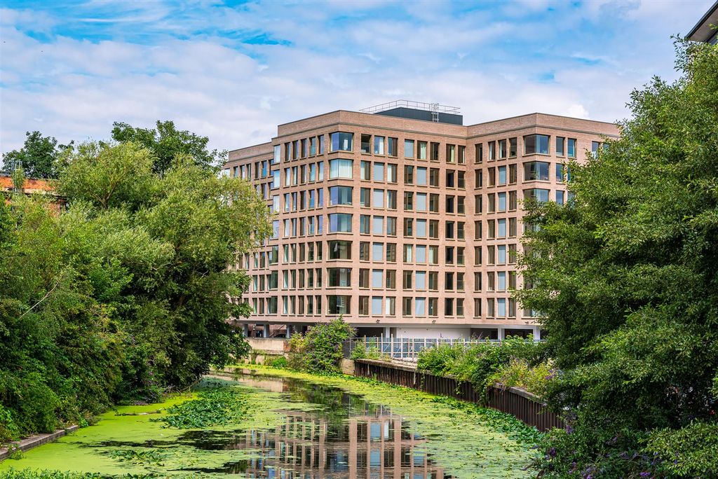 Property photo 1 of 23 External