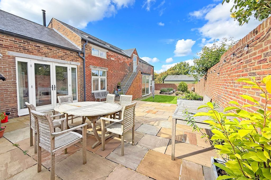 Additional image 16 of 5 bed barn conversion for saleBeckwith, Harrogate HG3