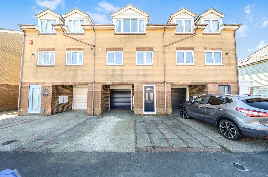 Property photo 1 of 20 1423916-24-69d4E3...