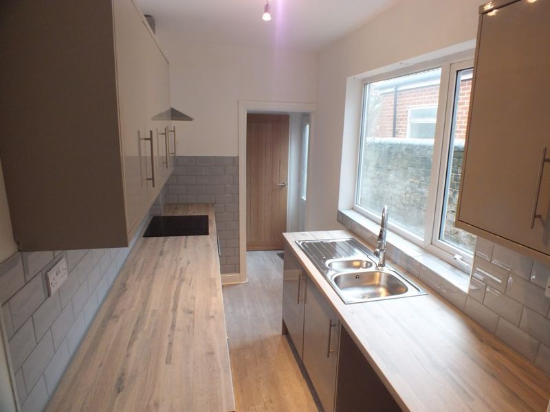 Property photo 2 of 14 Photo 3