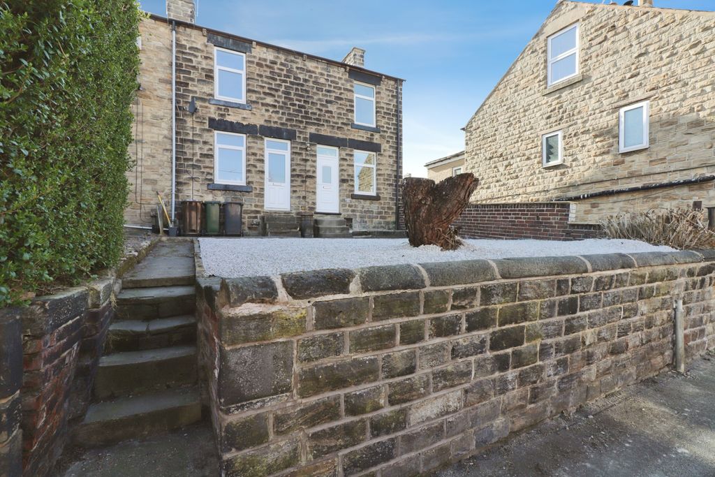 Property photo 3 of 15