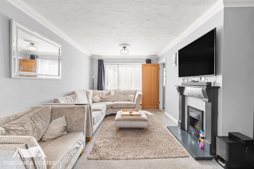Property photo 2 of 21 Pennymead_17.Jpg
