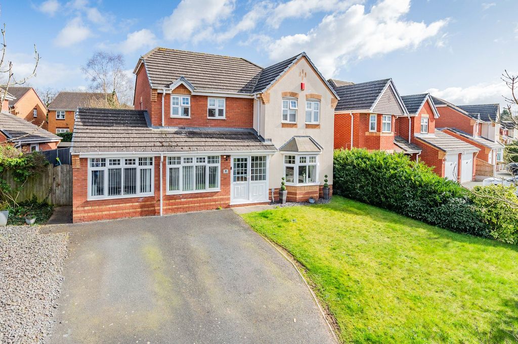 Property photo 1 of 50
