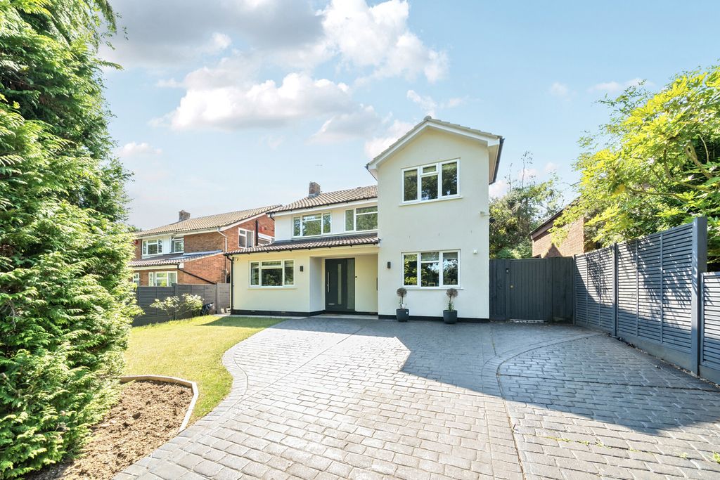 Property photo 1 of 25 1298122-25-6852Df...