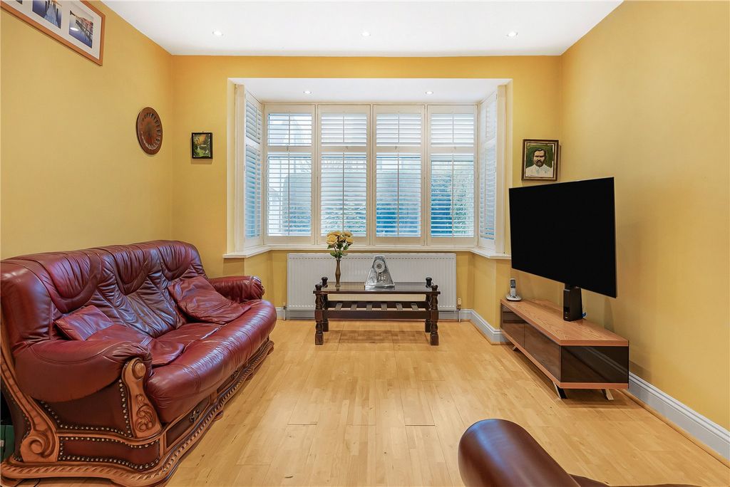 Property photo 2 of 21 Reception Room